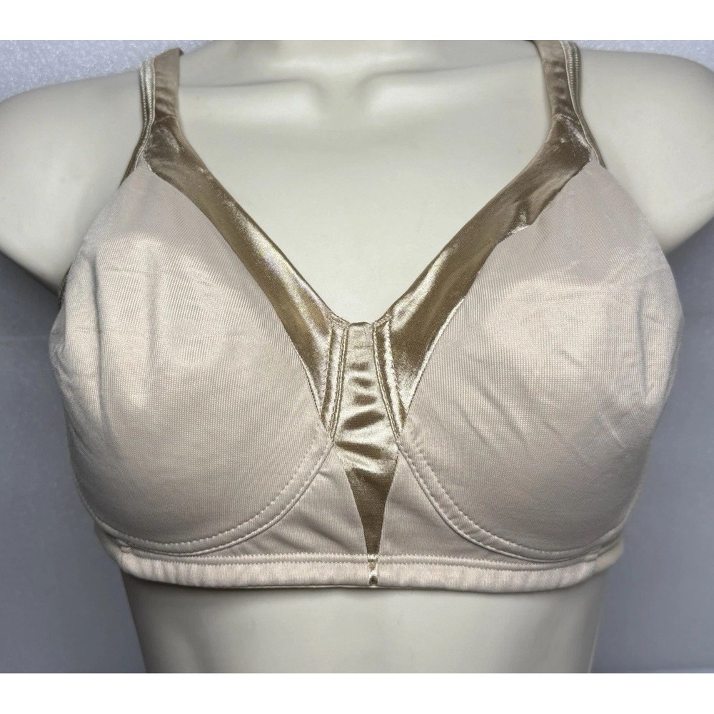 Playtex 18 Hour 38C Silky Soft‎ Full Coverage Smoothing Wire Free Bra Nude
